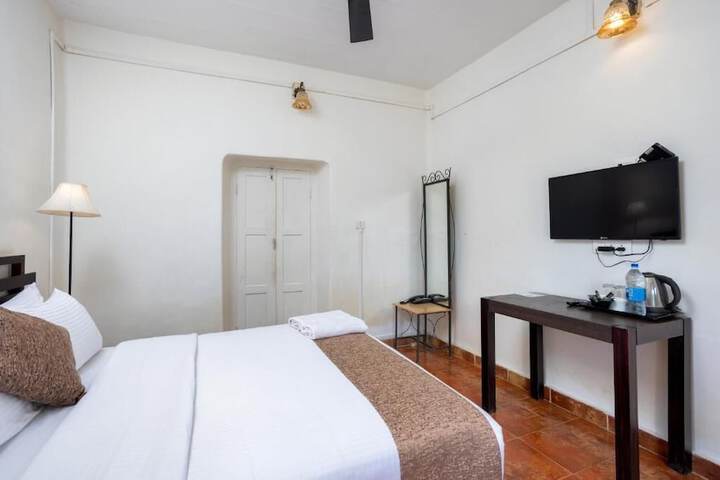 Room 10 of 45