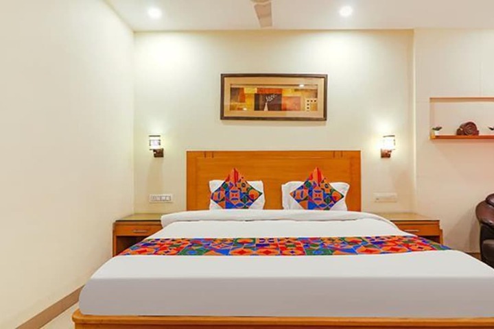 Room 14 of 22