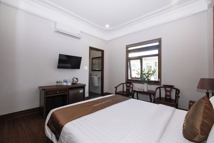 Room 28 of 89
