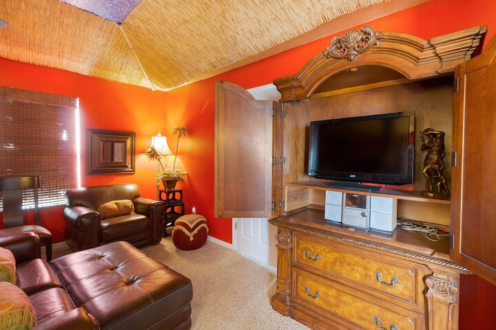 Room 9 of 41