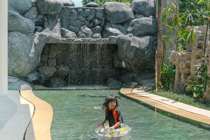 Pool 59 of 122