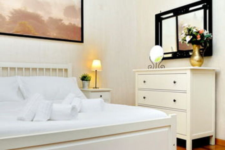 Room 16 of 35