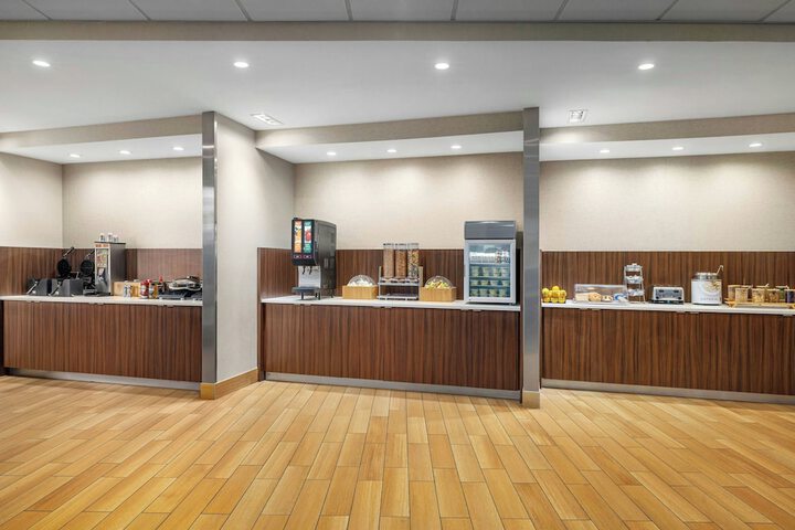 Breakfast/Coffee Service 49 of 55