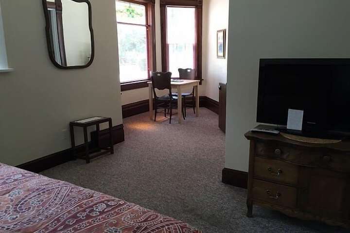 Room 60 of 146