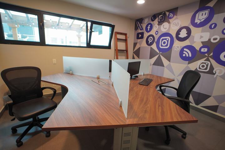 Business Center 74 of 84