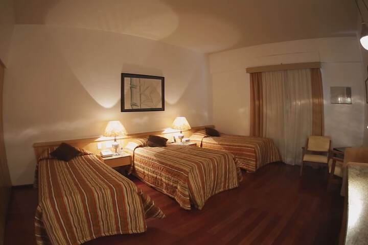 Room 31 of 103