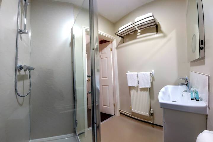Room 71 of 147