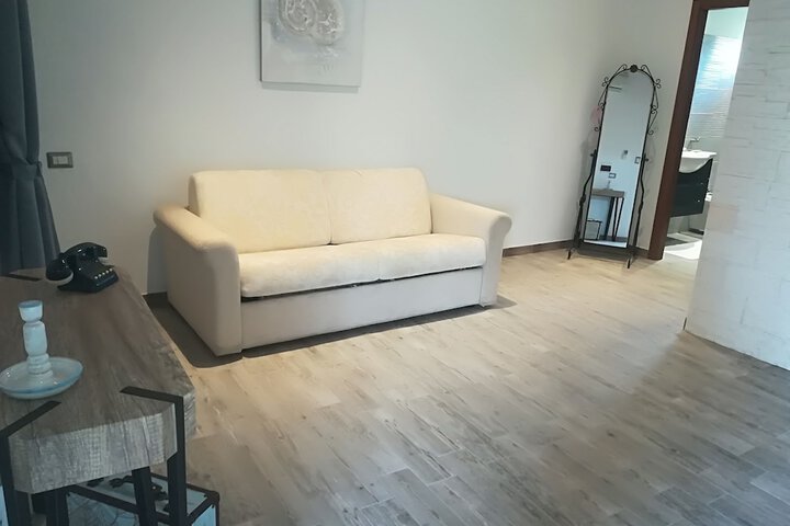 Room 10 of 11