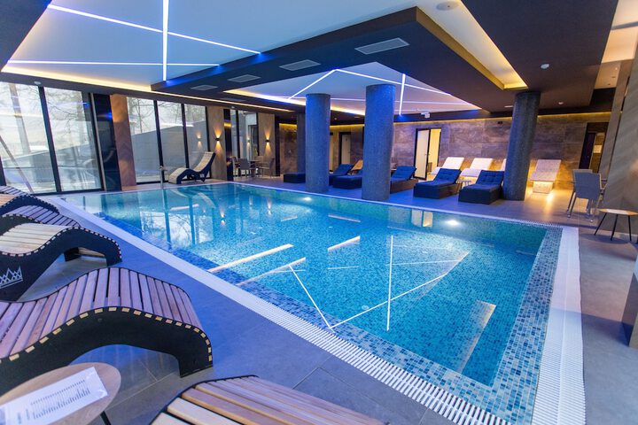 Pool 38 of 78