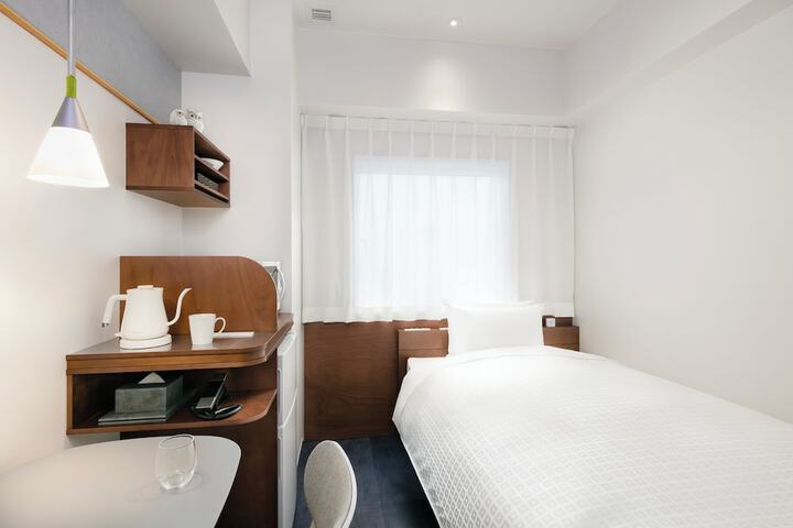 Room 14 of 86