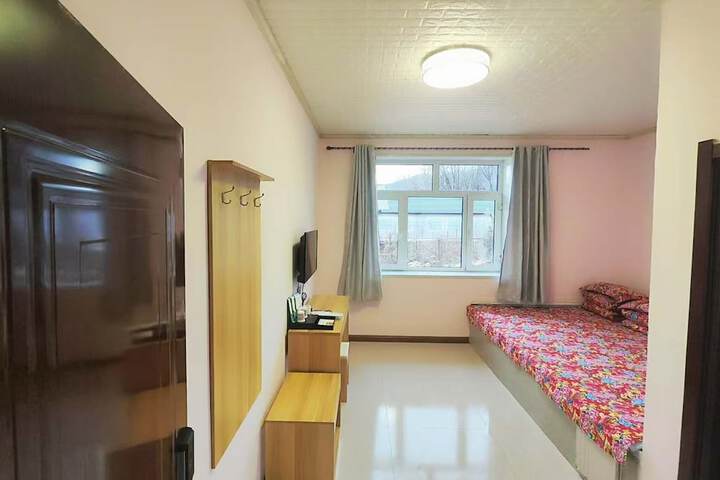 Room 49 of 111