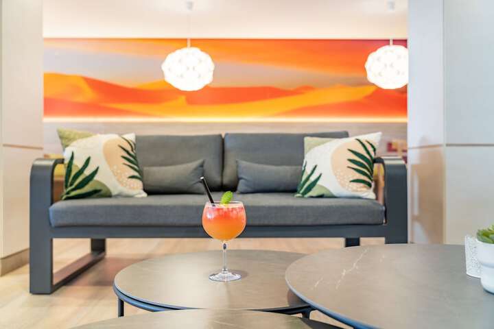 Snack bar