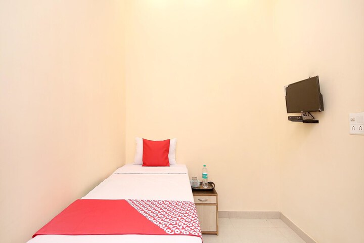 Room 16 of 20