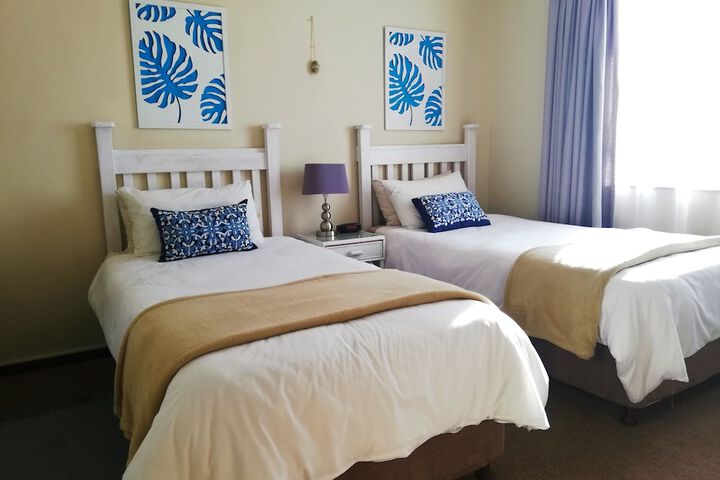 Room 18 of 80