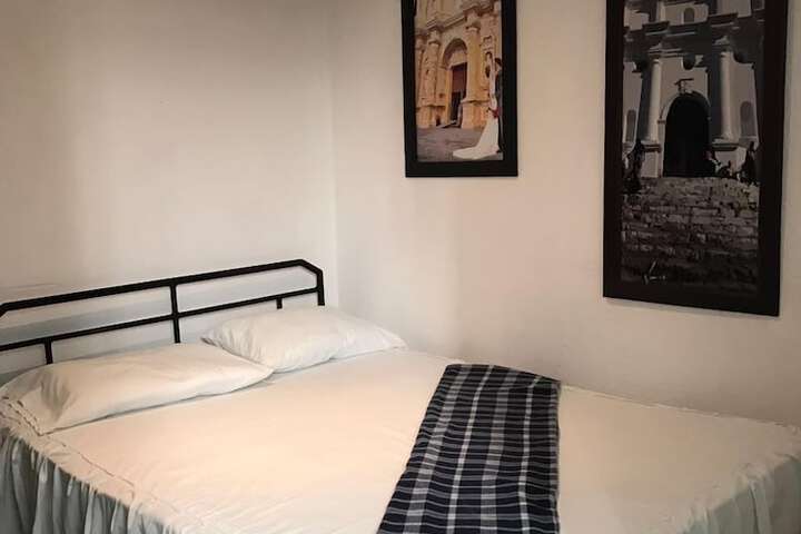 Room 8 of 32