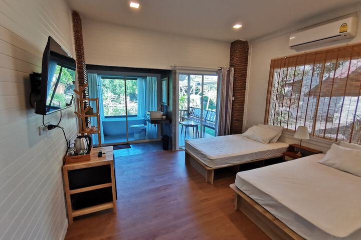 Room 34 of 91