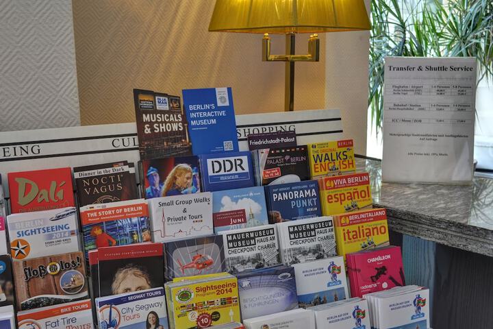 Concierge desk