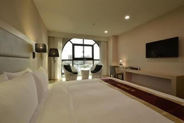 Room 22 of 53