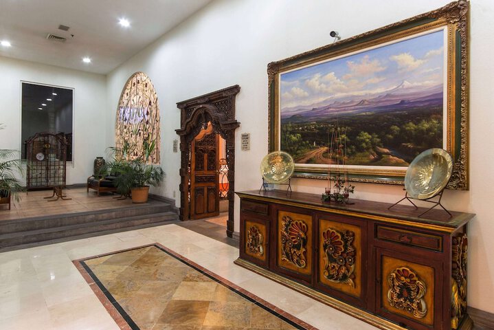 Lobby Entry