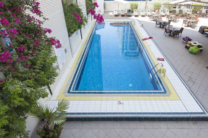 Pool 27 of 48