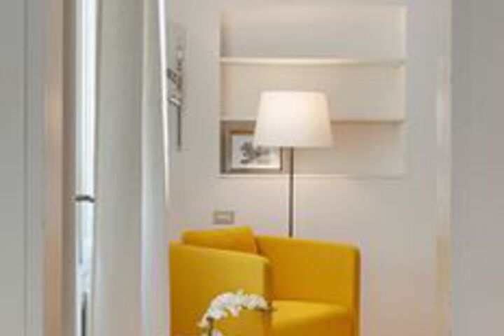 Room 19 of 28
