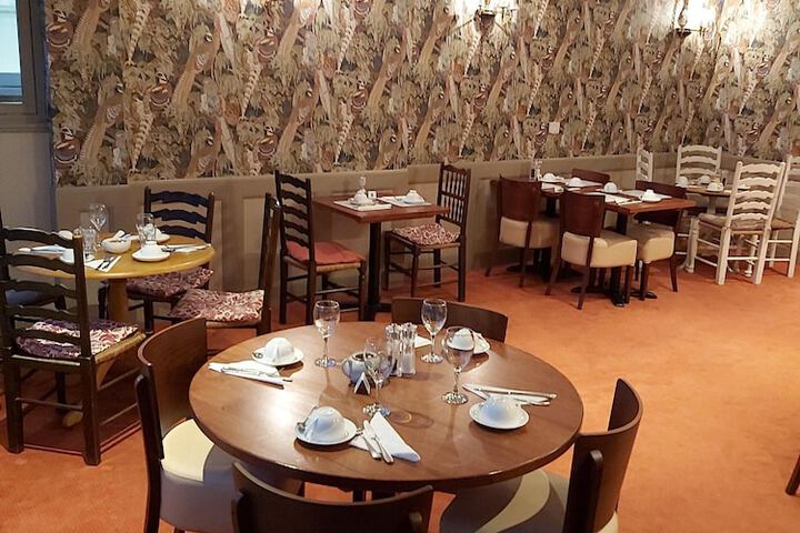 Dining 77 of 119
