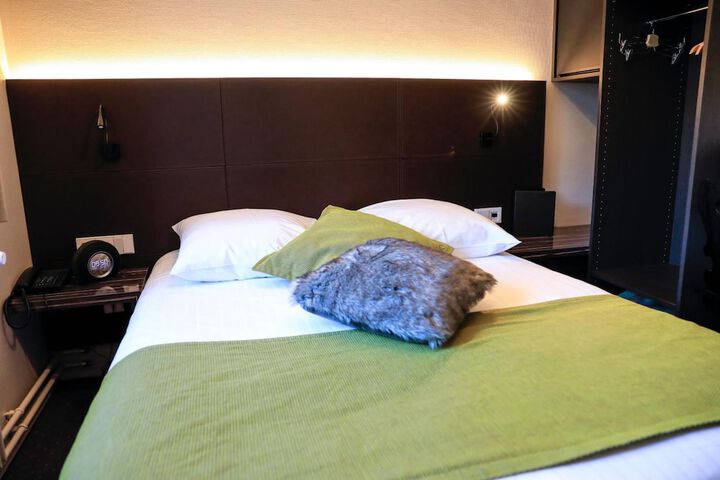 Room 16 of 55