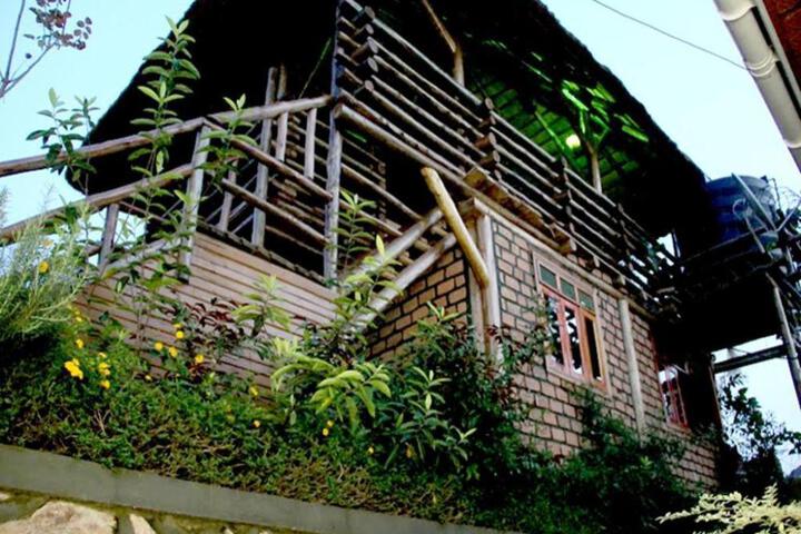 Hotel Gorillas Nest Entebbe