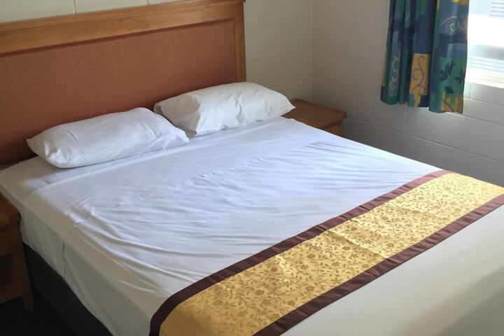 Room 8 of 22