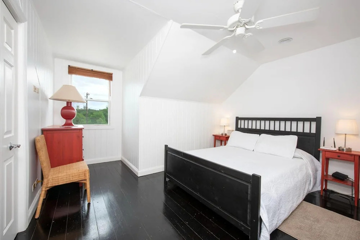 Room 3 of 15