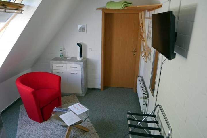 Room 30 of 62
