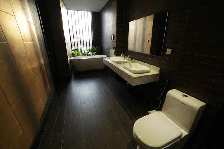 Room 55 of 82