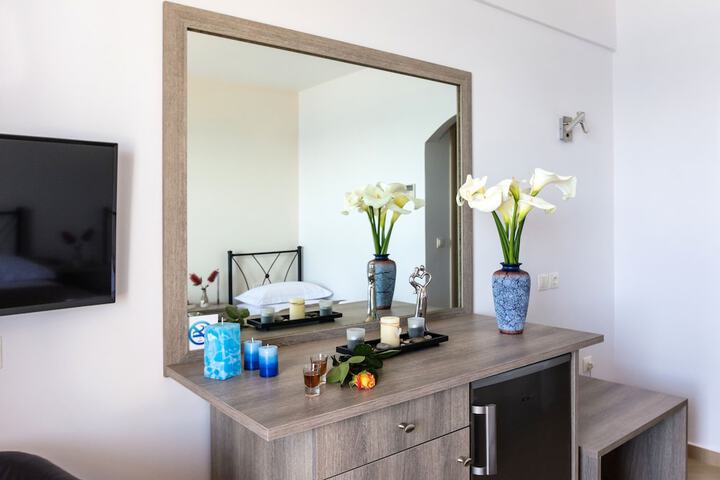 Room 15 of 50