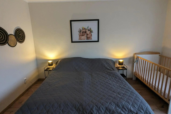Room 2 of 19