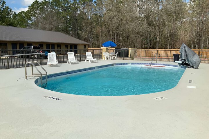 Pool 16 of 29