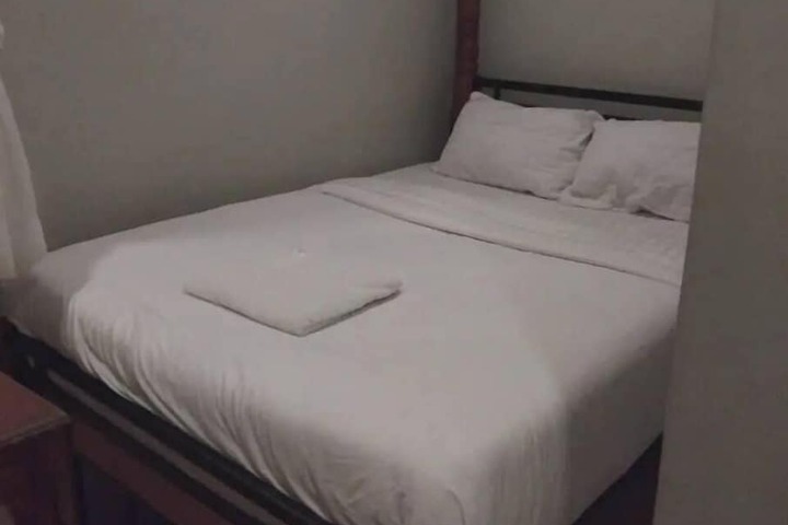 Room 12 of 53