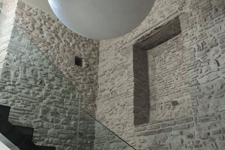 Hero Image 1 of 60