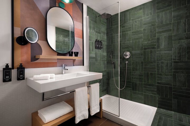 Clean Restrooms