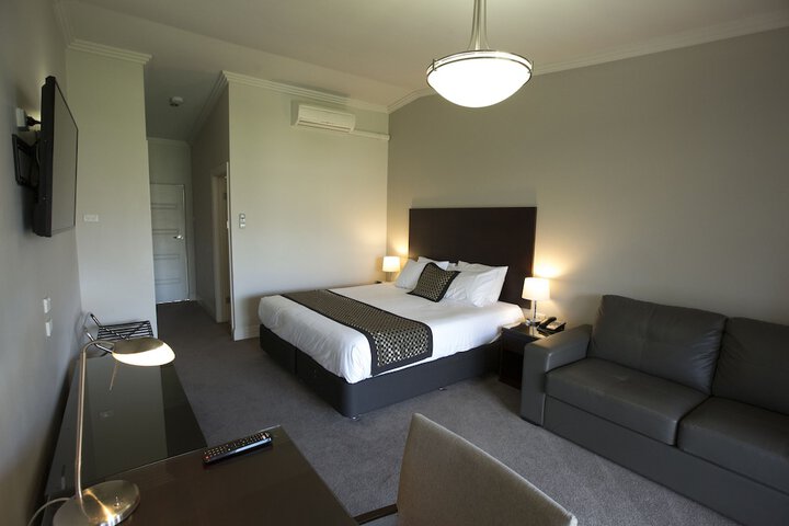 Room 21 of 40
