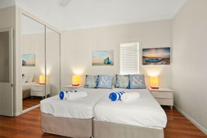 Room 15 of 22