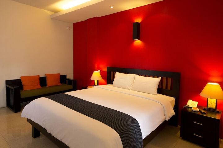 Room 7 of 43