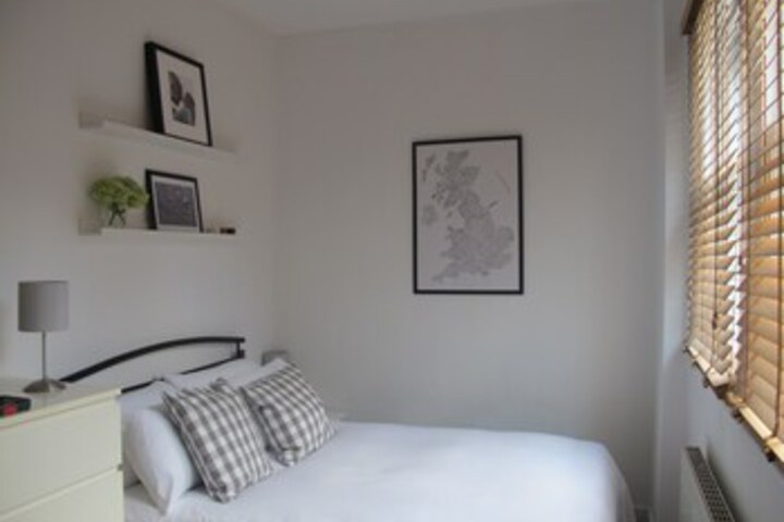 Room 18 of 24
