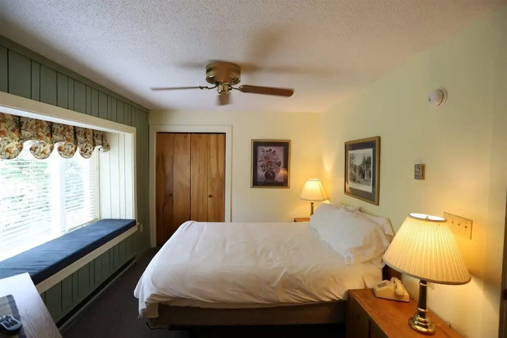 Room 2 of 14