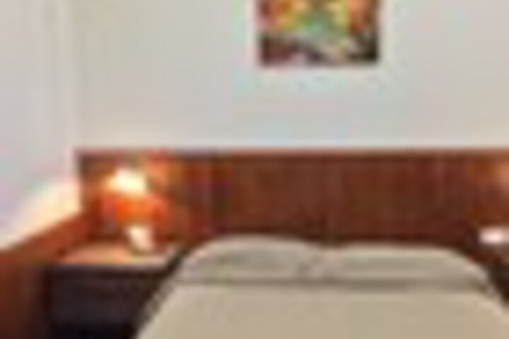 Room 35 of 123