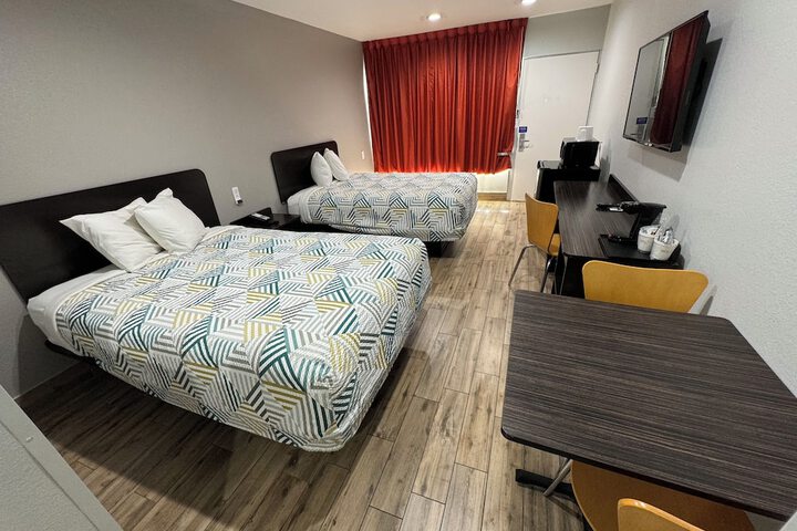 Room 7 of 52