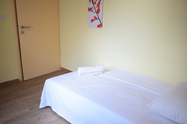 Room 32 of 55