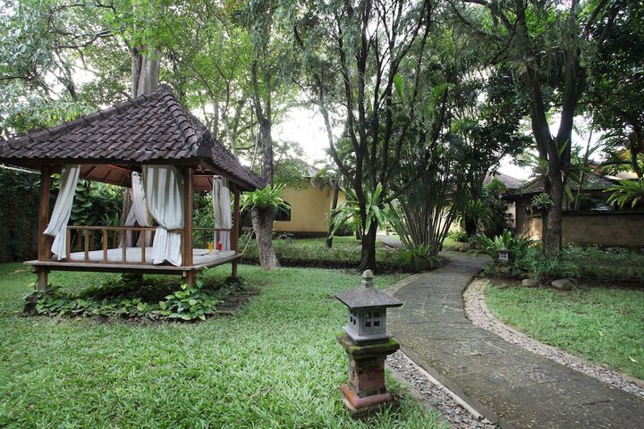 Property Grounds 19 of 22