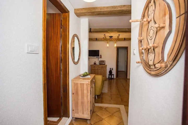 Room 2 of 13