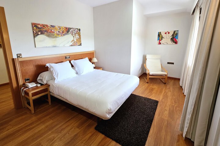 Room 15 of 31