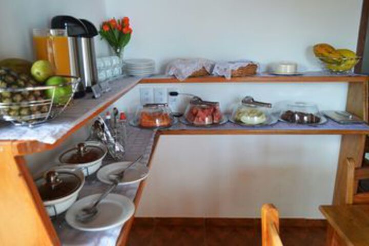 Dining 7 of 21